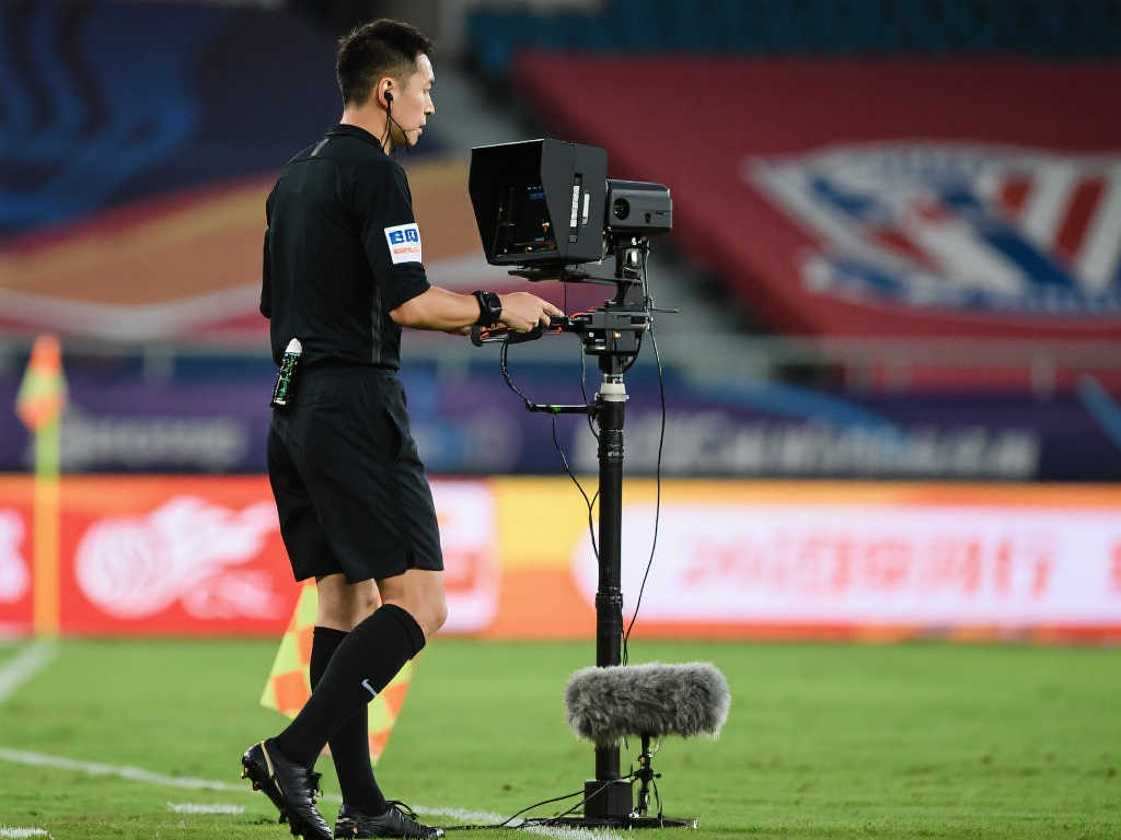 足协裁定6起判罚失误 侯永永进球因VAR划线失误被误判